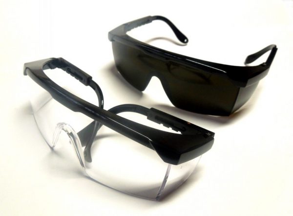 DSCN3000 Schutzbrillen3